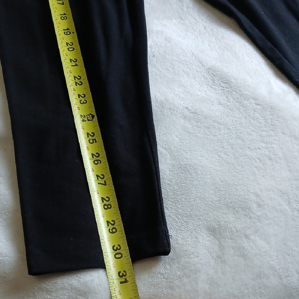 Time and Tru Black Stretch Leggings - Picture 4 of 9